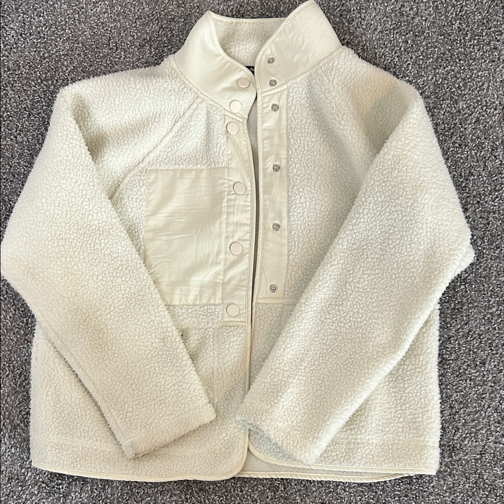 Amazon Cozy Cream sherpa Jacket